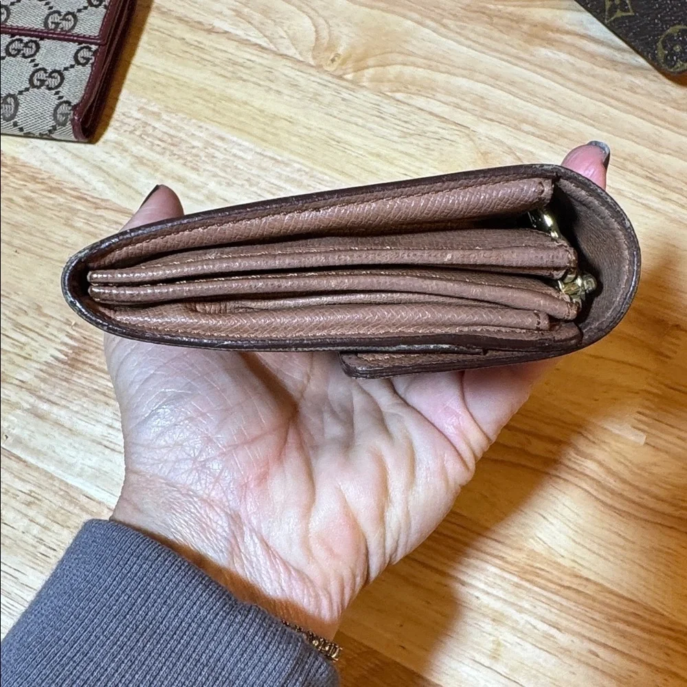 AUTHENTIC Louis Vuitton Monogram Women's Wallet